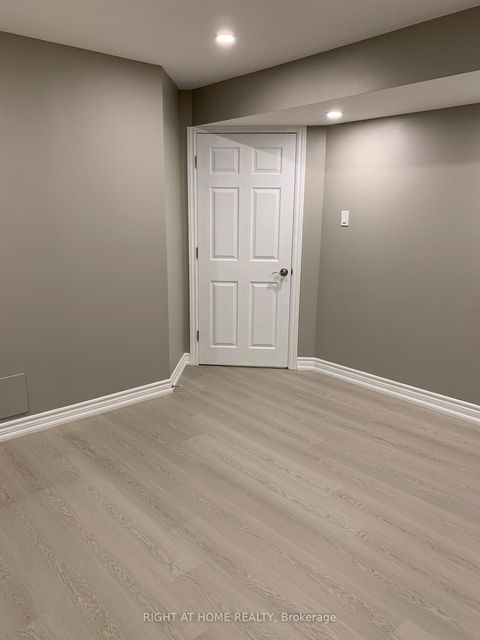 Photo 31 at 28 Timberbank Square, Sutton & Jackson's Point, Georgina