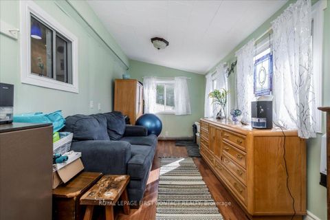 Photo 14 at 23 Mimosa Crescent, Rural Innisfil, Innisfil