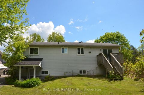 Photo 1 at 216 Foster Drive, Painswick North, Barrie