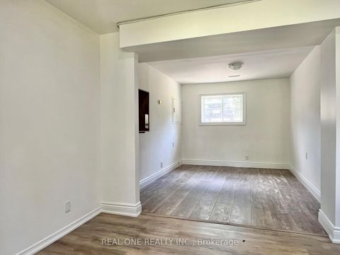 Photo 17 at 216 Foster Drive, Painswick North, Barrie