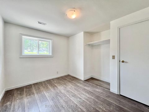 Photo 22 at 216 Foster Drive, Painswick North, Barrie