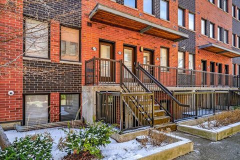 Photo 1 at 21 - 871 Wilson Avenue, CFB, Toronto