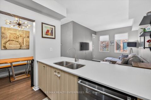Photo 9 at 21 - 871 Wilson Avenue, CFB, Toronto