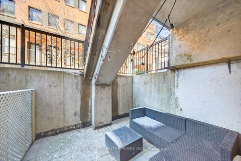 Photo 18 at 21 - 871 Wilson Avenue, CFB, Toronto