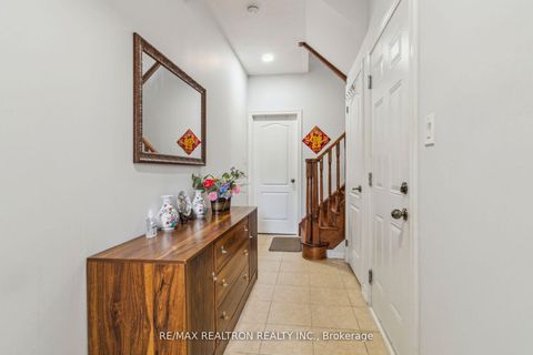 Photo 3 at 33 Pidgeon Street, Birchmount, Toronto