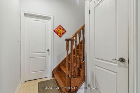 Photo 5 at 33 Pidgeon Street, Birchmount, Toronto