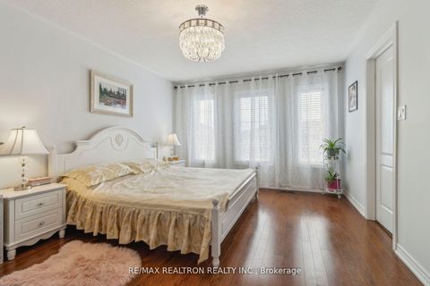 Photo 21 at 33 Pidgeon Street, Birchmount, Toronto