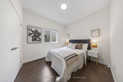 Photo 11 at 1240 Wellington Street E, Bayview Northeast, Aurora