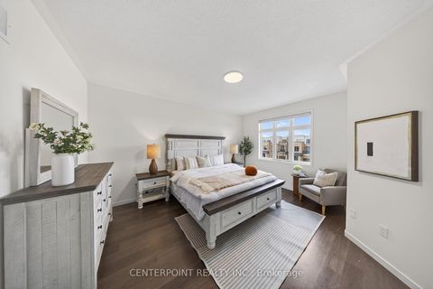 Photo 12 at 1240 Wellington Street E, Bayview Northeast, Aurora