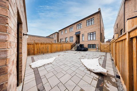 Photo 19 at 1240 Wellington Street E, Bayview Northeast, Aurora