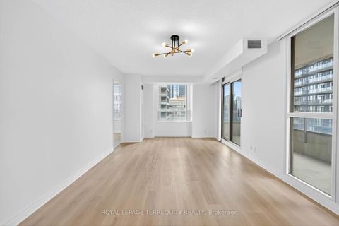 Photo 10 at 2610 - 23 Hollywood Avenue, Willowdale East, Toronto