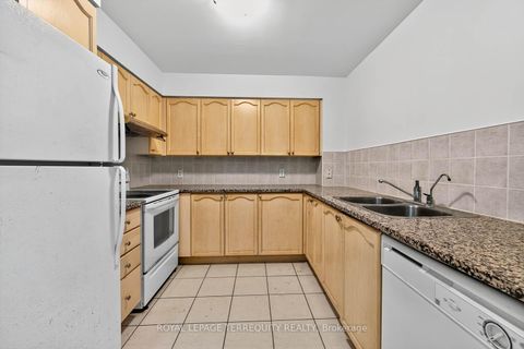 Photo 18 at 2610 - 23 Hollywood Avenue, Willowdale East, Toronto