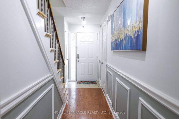 Photo 6 at 64 - 2440 Bromsgrove Road, Clarkson, Mississauga