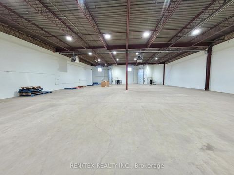 Photo 5 at Units A1&A2 - 311 Bowes Road, Concord, Vaughan