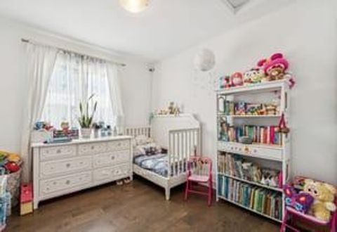 Photo 6 at 39 Turnberry Lane, Painswick South, Barrie