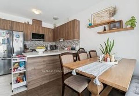 Photo 24 at 39 Turnberry Lane, Painswick South, Barrie