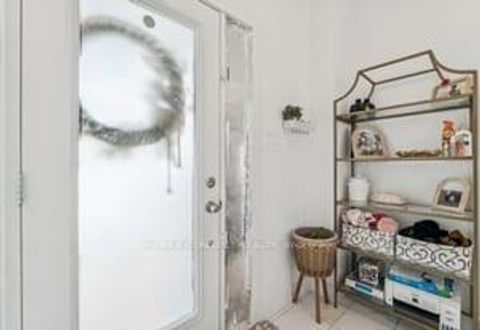 Photo 32 at 39 Turnberry Lane, Painswick South, Barrie