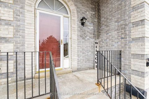 Photo 4 at 45 Hawkins Drive, Ardagh, Barrie