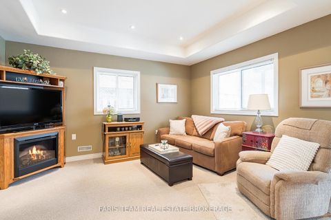 Photo 31 at 45 Hawkins Drive, Ardagh, Barrie