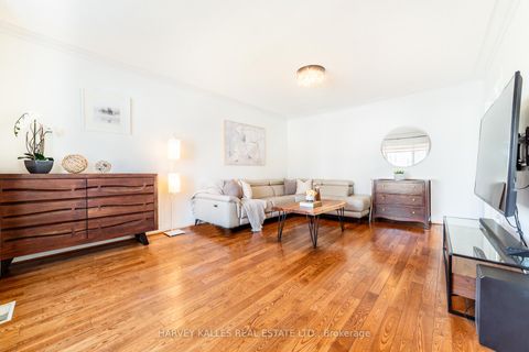 Photo 3 at 139 Kingsdale Avenue, Willowdale East, Toronto