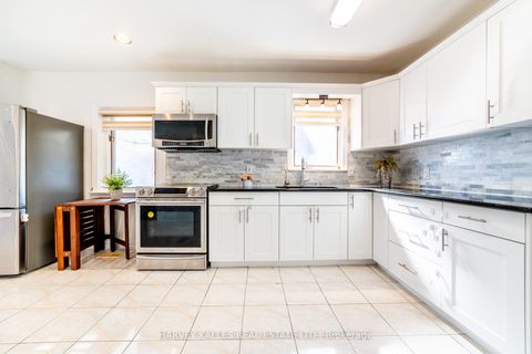 Photo 10 at 139 Kingsdale Avenue, Willowdale East, Toronto