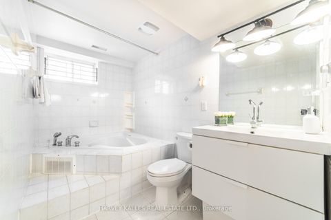 Photo 21 at 139 Kingsdale Avenue, Willowdale East, Toronto