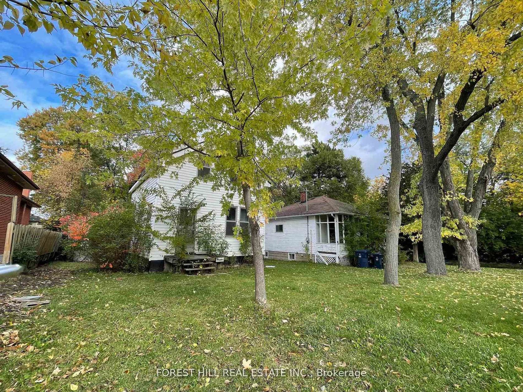 192+194 Pemberton Avenue, Newtonbrook East, Toronto photo 7
