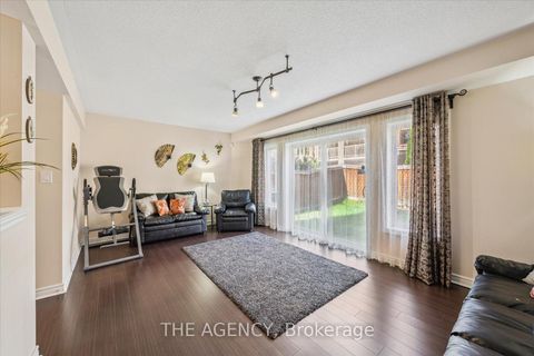 Photo 26 at 32 Timna Crescent, Patterson, Vaughan