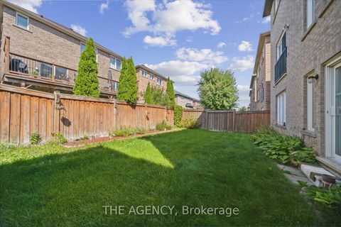 Photo 29 at 32 Timna Crescent, Patterson, Vaughan