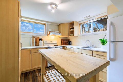 Photo 21 at 11 Hardwood Drive, Sutton & Jackson's Point, Georgina