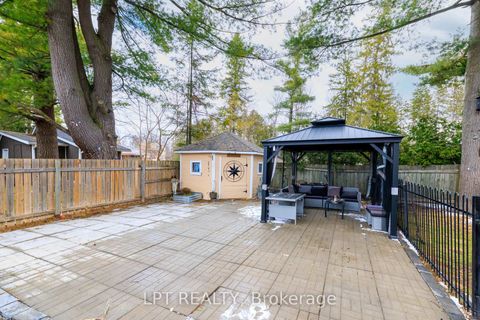 Photo 24 at 11 Hardwood Drive, Sutton & Jackson's Point, Georgina