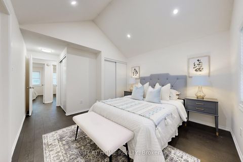 Photo 21 at 63 - 18 Brandy Lane Way N, Central Newmarket, Newmarket