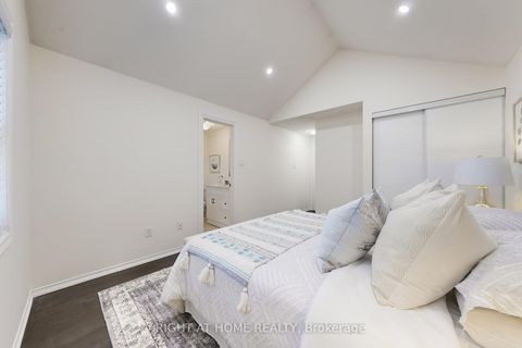 Photo 22 at 63 - 18 Brandy Lane Way N, Central Newmarket, Newmarket