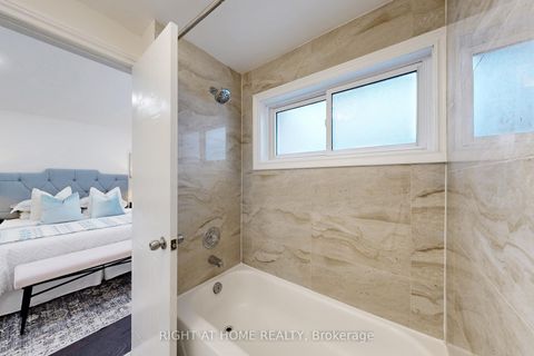 Photo 24 at 63 - 18 Brandy Lane Way N, Central Newmarket, Newmarket