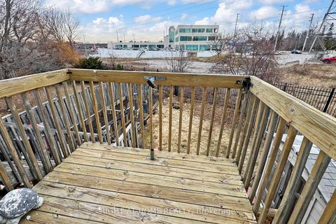 Photo 31 at 63 - 18 Brandy Lane Way N, Central Newmarket, Newmarket