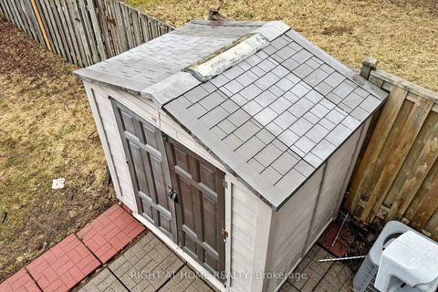 Photo 32 at 63 - 18 Brandy Lane Way N, Central Newmarket, Newmarket