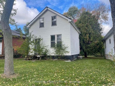 Photo 0 at 192 Pemberton Avenue, Newtonbrook East, Toronto