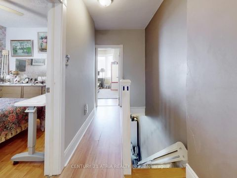 Photo 13 at 40 Sibley Avenue, Danforth, Toronto