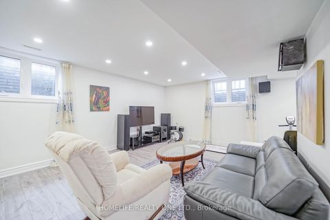 Photo 34 at 31 Bearwood Drive, Humber Valley, Toronto