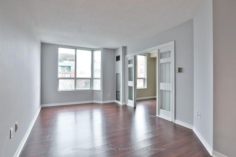 Photo 8 at 704 - 284 Bloor Street W, Annex, Toronto