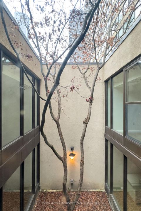 Photo 17 at 54 Granby Street, Yonge Corridor, Toronto