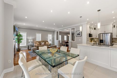 Photo 16 at 2 Daniel Bram Drive, Patterson, Vaughan