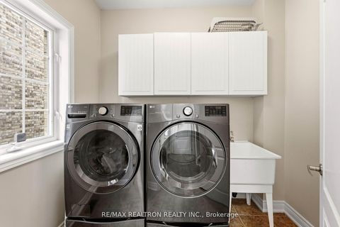 Photo 17 at 2 Daniel Bram Drive, Patterson, Vaughan