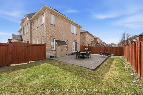 Photo 41 at 2 Daniel Bram Drive, Patterson, Vaughan