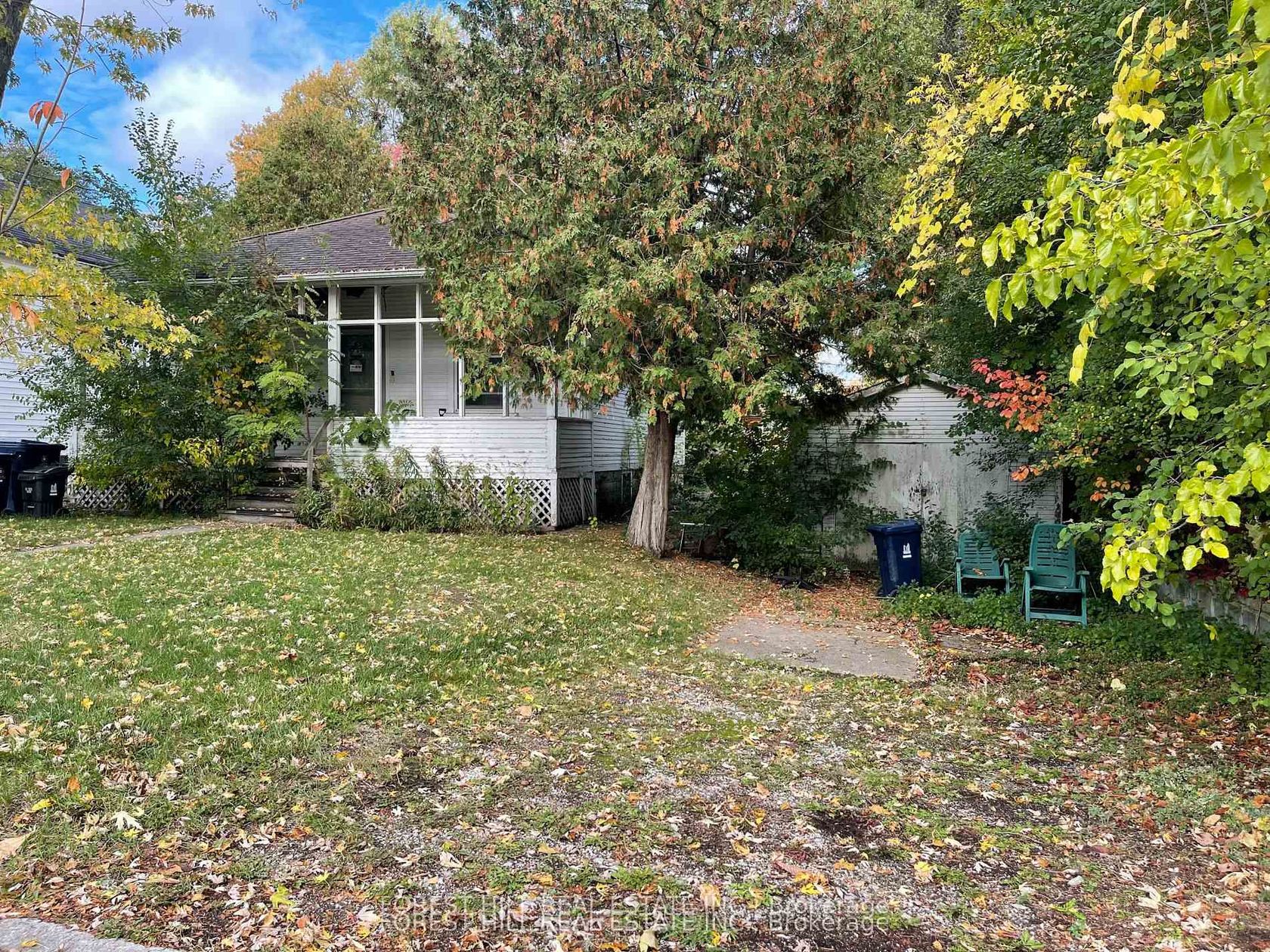 194 Pemberton Avenue, Newtonbrook East, Toronto photo number 2