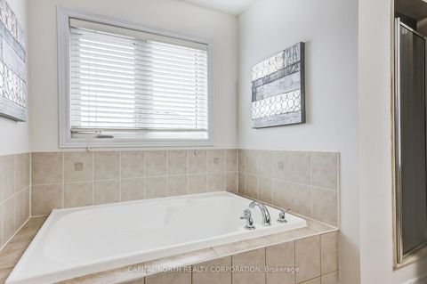 Photo 22 at 31 Weekes Avenue, Oak Ridges, Richmond Hill