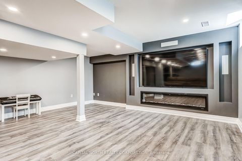 Photo 32 at 31 Weekes Avenue, Oak Ridges, Richmond Hill