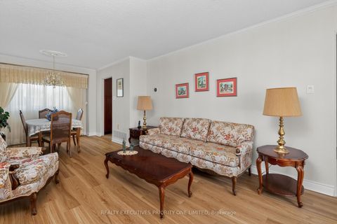 Photo 7 at 346 Darlington Crescent, London, Newmarket