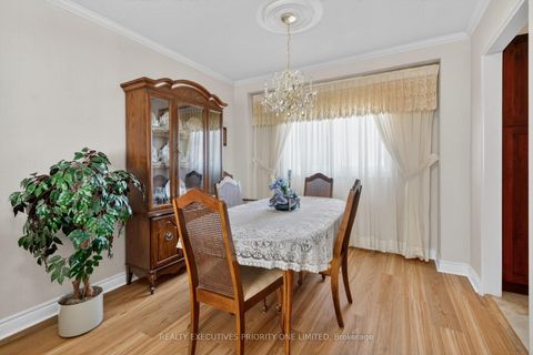 Photo 10 at 346 Darlington Crescent, London, Newmarket