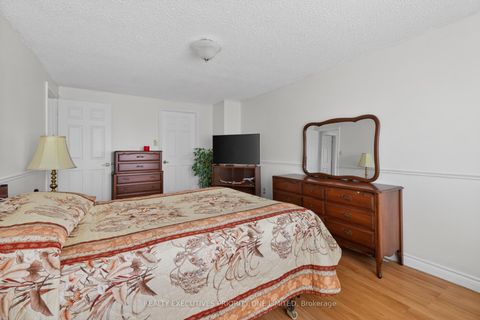 Photo 21 at 346 Darlington Crescent, London, Newmarket